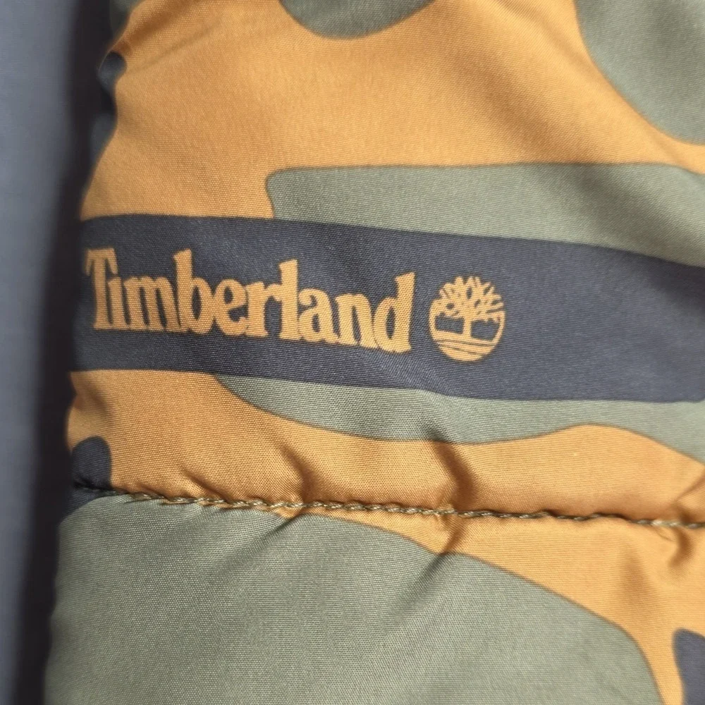 Timberland Boys Camouflage Hooded Puffer Jacket M (10/12) Green Black Orange